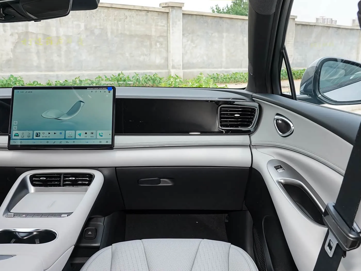 new energy vehicle (nev)